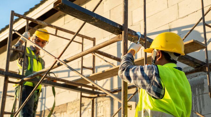 Professional gutter cleaning in Gainesboro, TN